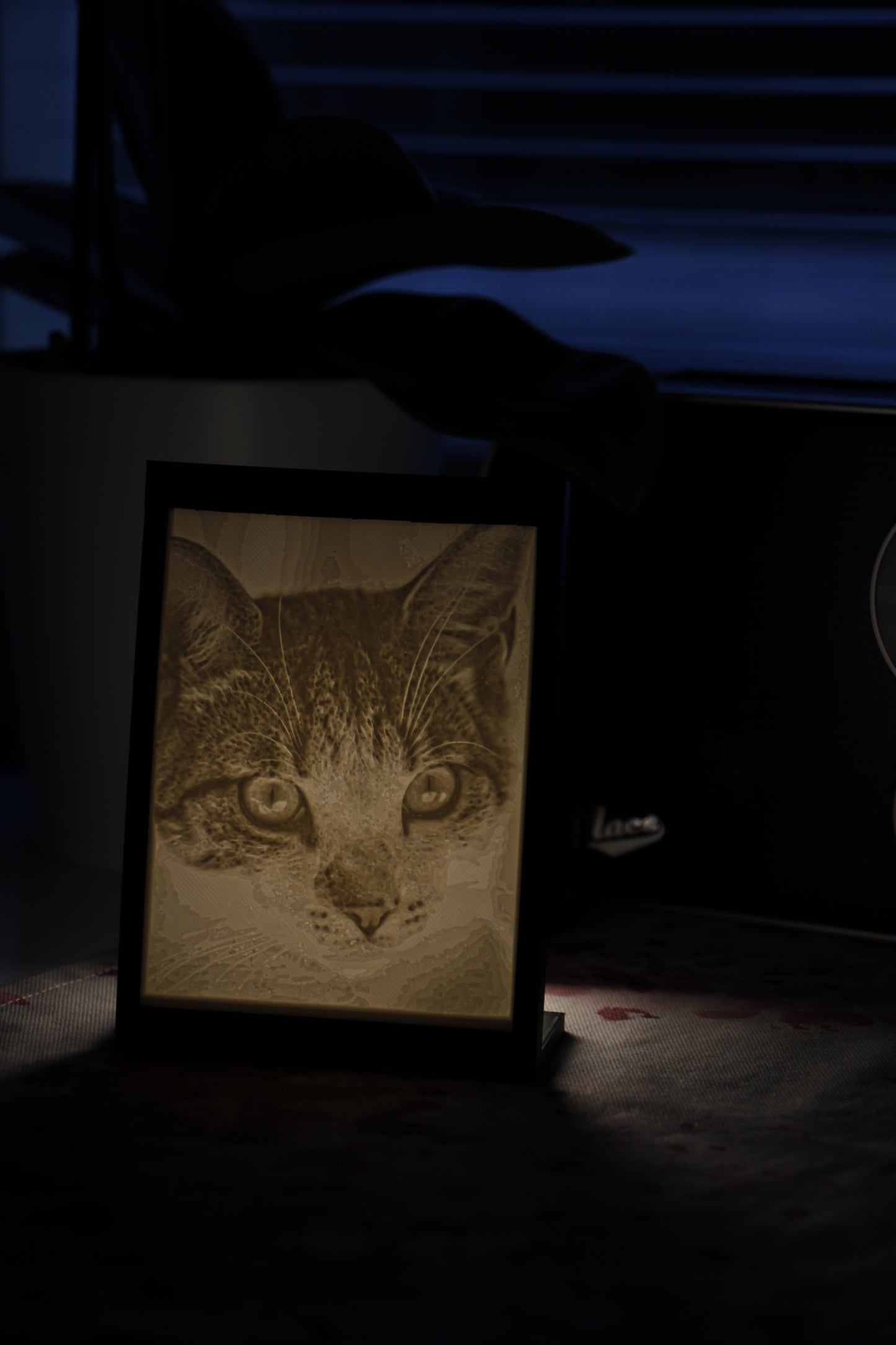 Litofaani kehyksessä